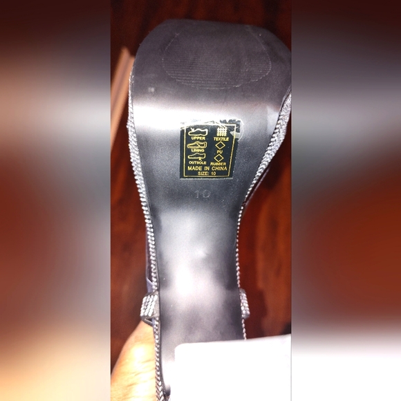 Azalea Wang Chantel Women's Rhinestone Platform Chunky Sandal, Sz 10. MSRP $80. - Picture 11 of 11